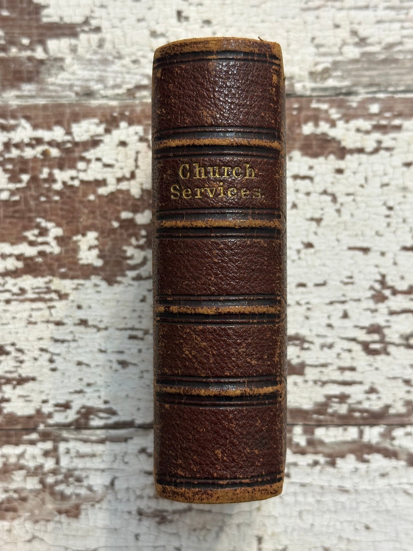 Antique Leather Book of Common Prayer- with clasp