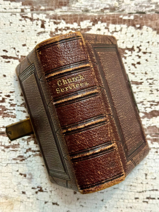 Antique Leather Book of Common Prayer- with clasp